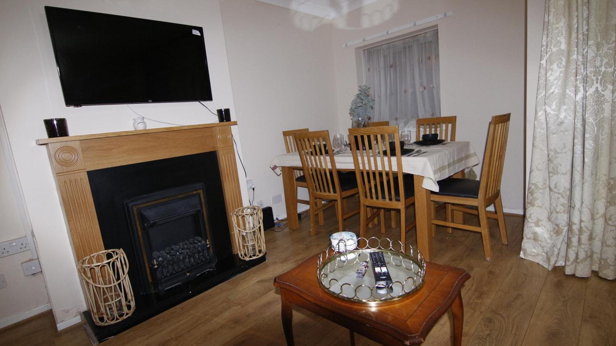 Entire Appartment Near Birmingham City Екстер'єр фото